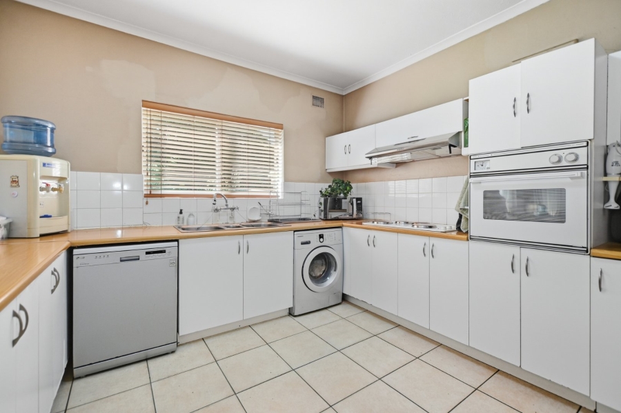 3 Bedroom Property for Sale in Table View Western Cape